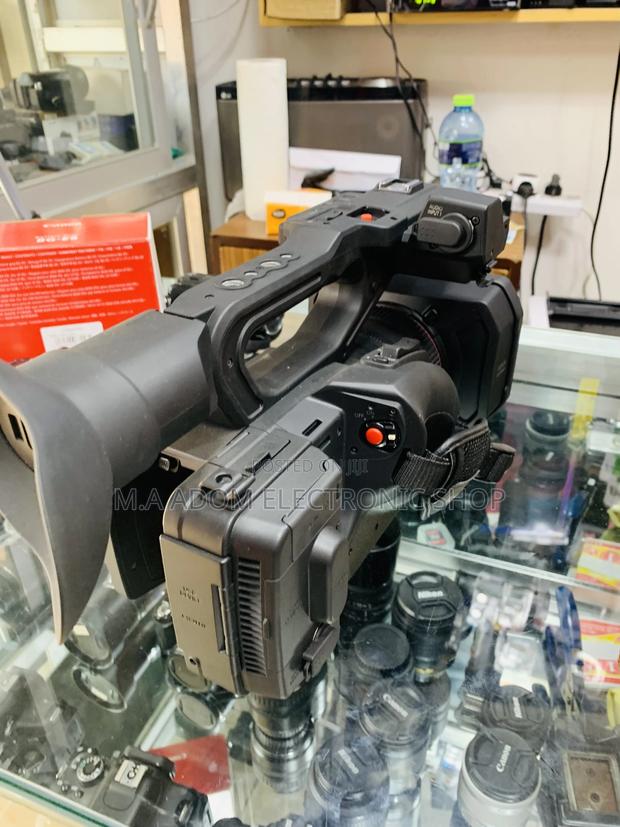 Professional Panasonic Ux180 Video Camera · Photo 1