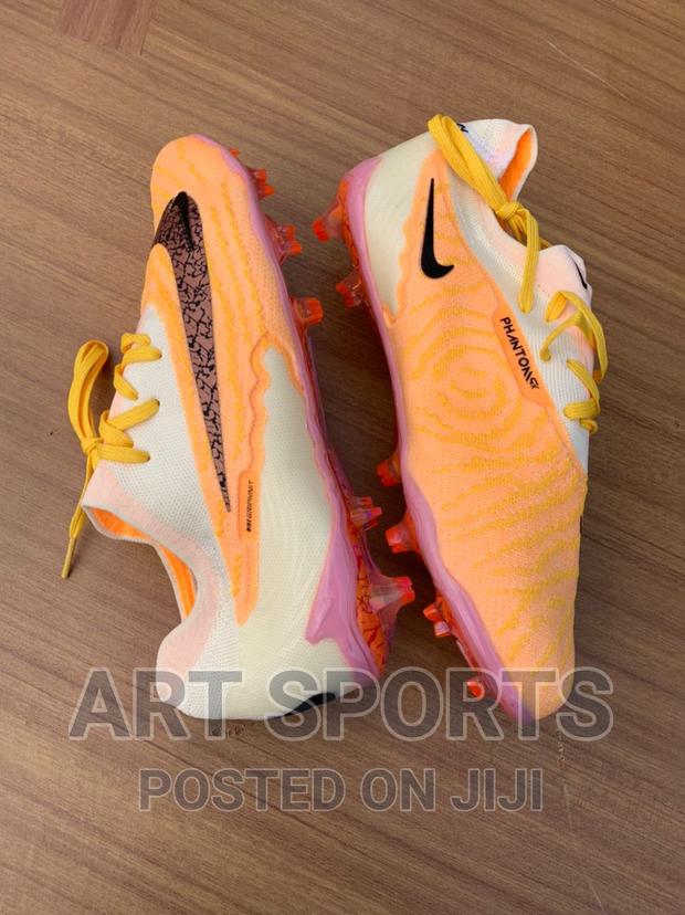 Nike Phantom GT Boot · Photo 1