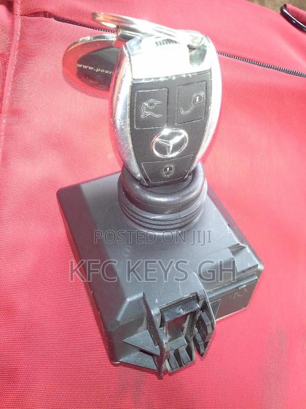 M-benz Key Programming. · Photo 2
