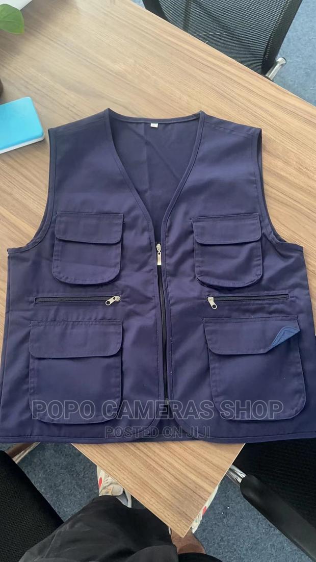 Photographer Vest · Photo 1