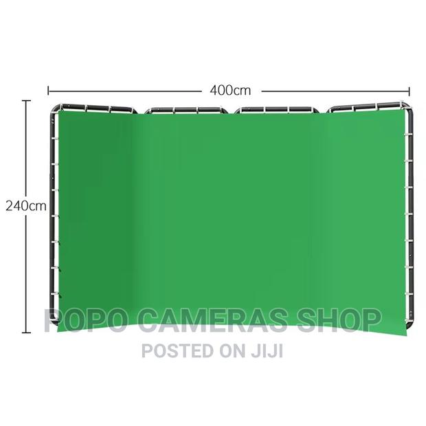 Green Background Board · Photo 1