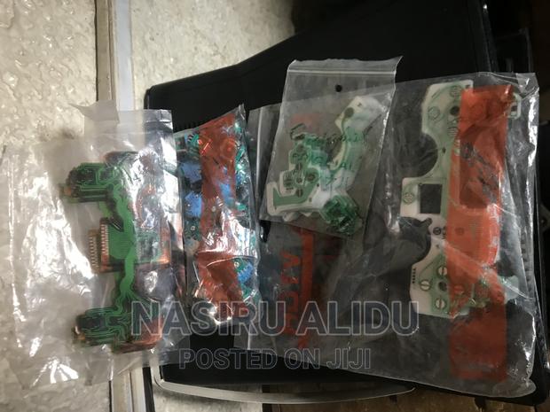 Repair Ps4 And Xbox Controllers · Photo 6