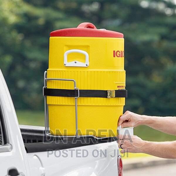 Igloo 10 Gallons With Cup Holder · Photo 5