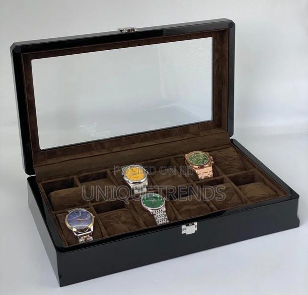 12 Slot Watch Box Organizer · Photo 1