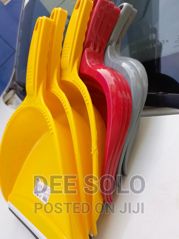 Dust Pan and Collector · Photo 1