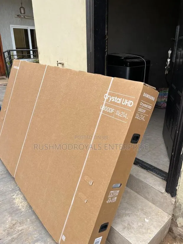 2025 Samsung 85" U8000f Smart TV · Photo 1