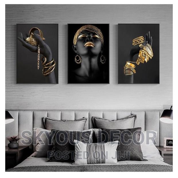 Wall Canvas · Photo 1
