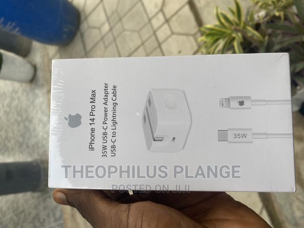 Original 3pin iPhone Charger · Photo 1