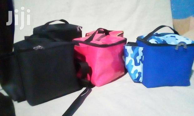Quality and Affordable Lunch Boxes · Photo 2