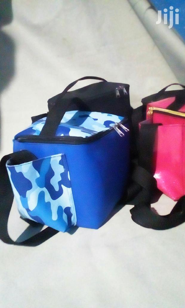 Quality and Affordable Lunch Boxes · Photo 3