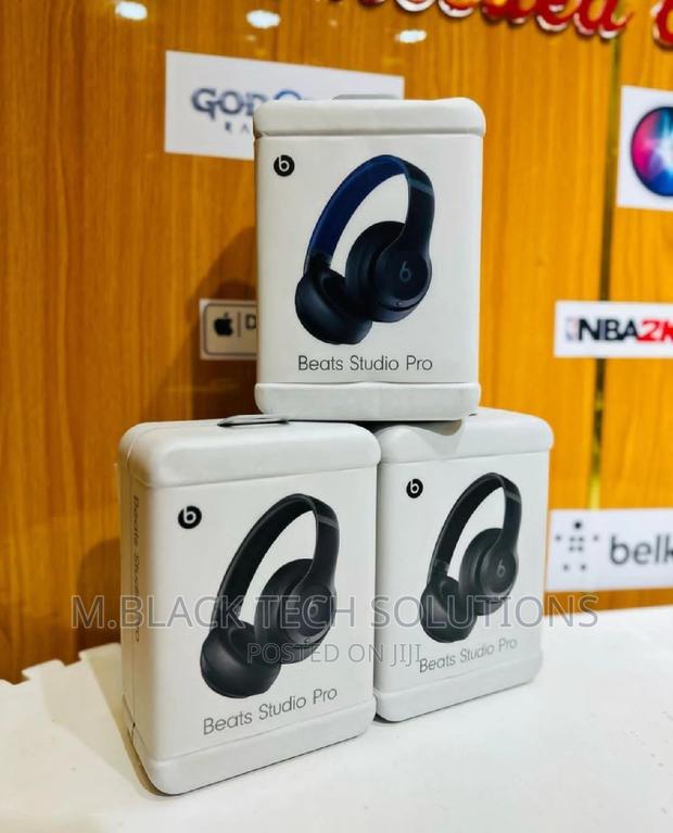 Beats Studio Pro Wireless Headphones · Photo 1