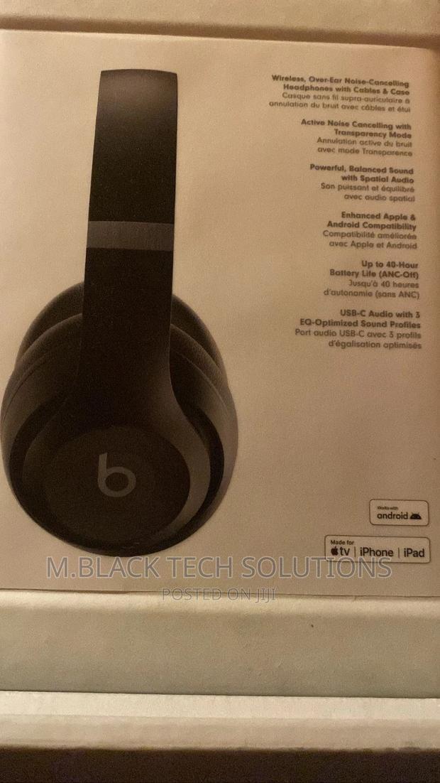 Beats Studio Pro Wireless Headphones · Photo 3
