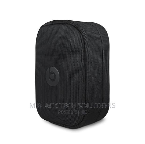 Beats Studio Pro Wireless Headphones · Photo 5