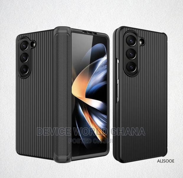 Retro Suit Protection Case for Samsung Z Fold 6 5 4 3 · Photo 1