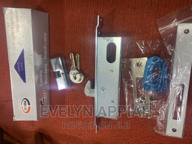 Mico Hook Lock · Photo 2