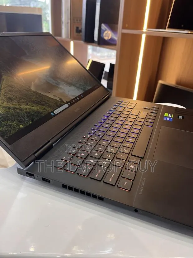 Laptop HP Omen 15 16GB Intel Core i7 SSD 1T · Photo 1