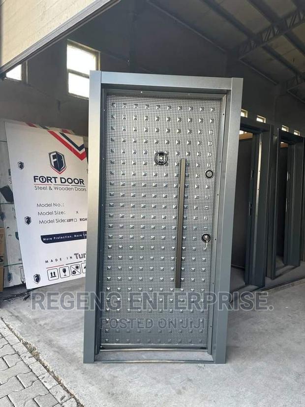 Full Metal Economic Security Door · Photo 1