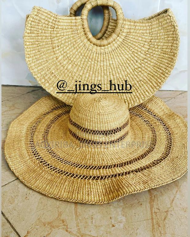 Bolga Handwoven Bag and Hat · Photo 2