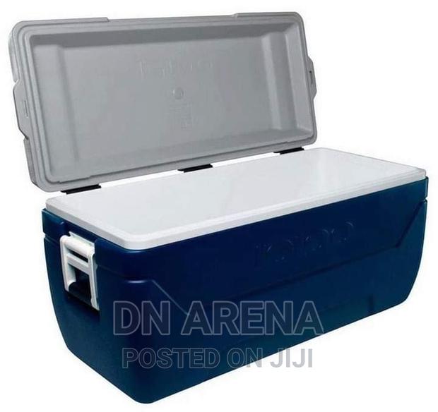 Igloo 150quart Ice Chest · Photo 2