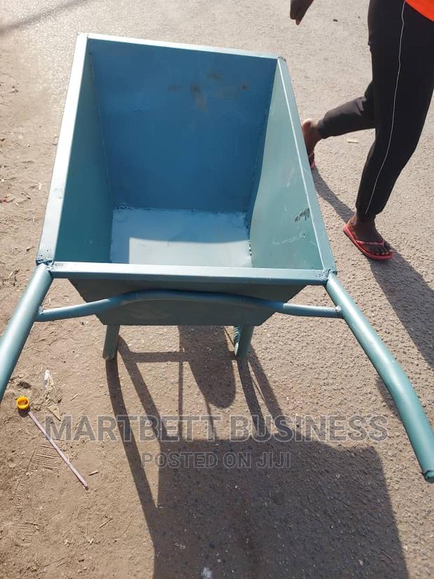 Local Strong Wheelbarrows · Photo 2