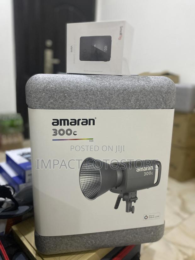 Amaran 300c RGB Led Monolight · Photo 1