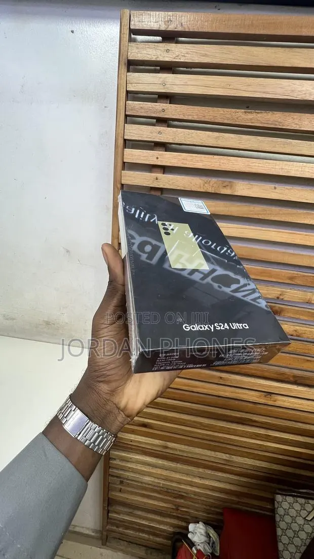 New Samsung Galaxy S24 Ultra 512 GB Yellow · Photo 1