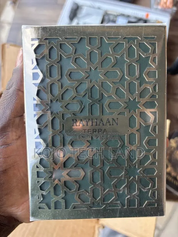 Rayhaan Terra Spicy, Woody, Amber, Oriental Eau De Parfum · Photo 1