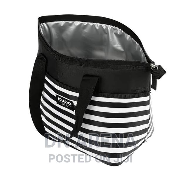 Igloo Tote Insulated Lunch Bag 10 Cans Capacity · Photo 4