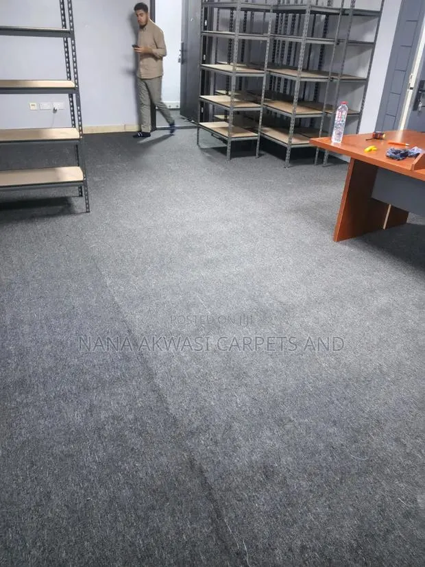 Industrial Plain Gray Carpet for Homes/Churches/Offices · Photo 1