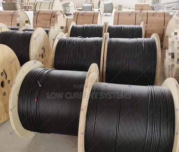 FTTH-24c-Od-2g657a2 24 Core Sm Outdoor Fiber Optic Cable 4km · Photo 1