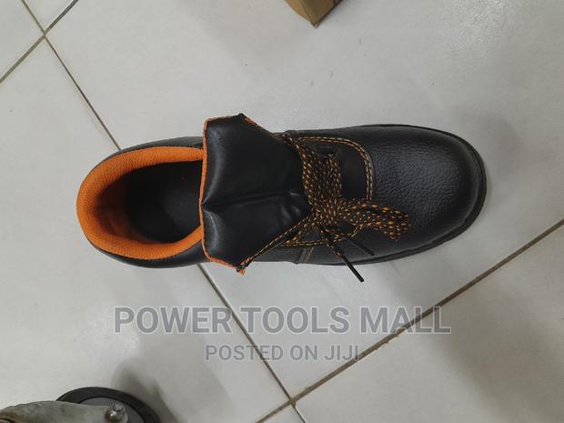 Safety Boots · Photo 5