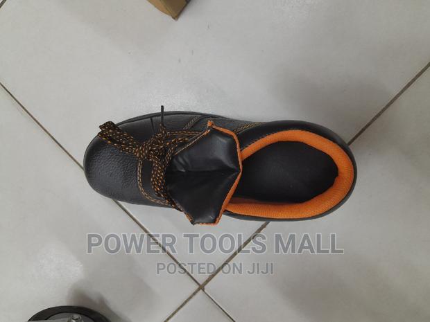 Safety Boots · Photo 6