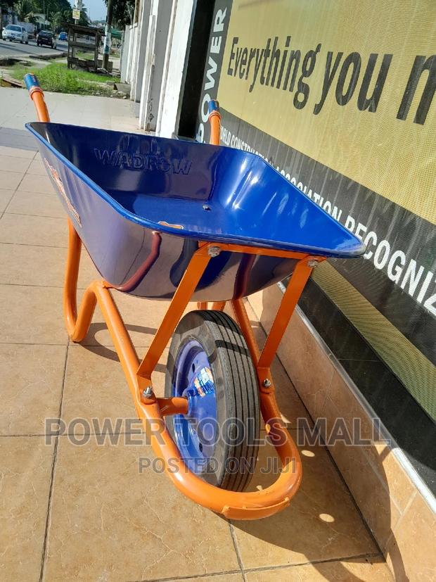 Wheel Barrow Wadfow · Photo 1