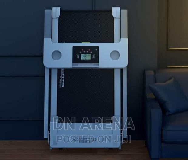 JICAN 1-10km/H Adjustable Speed Folding Electric Treadmill · Photo 3