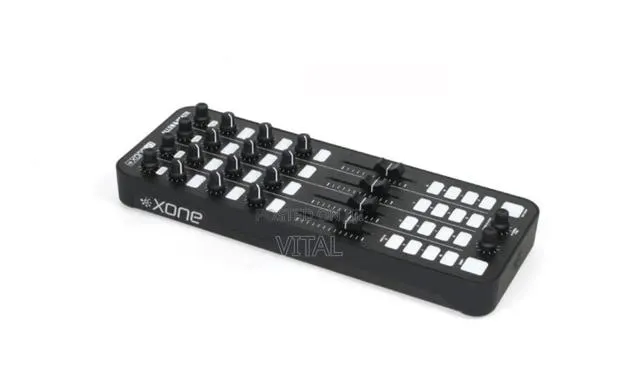 Allen and Heath Xone · Photo 1
