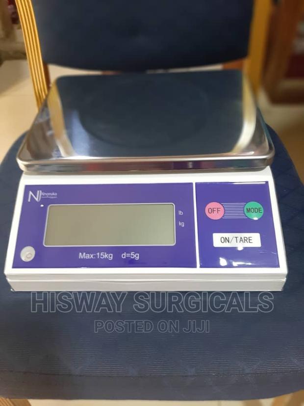 Laboratory Scale · Photo 1