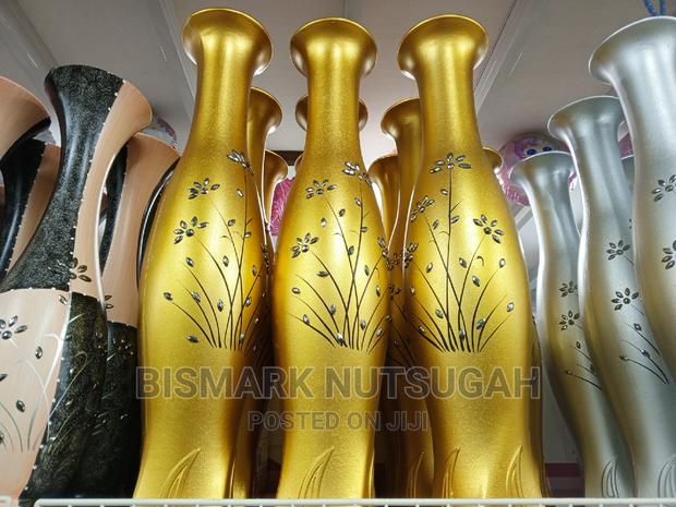 Flower Pot for Sale · Photo 1