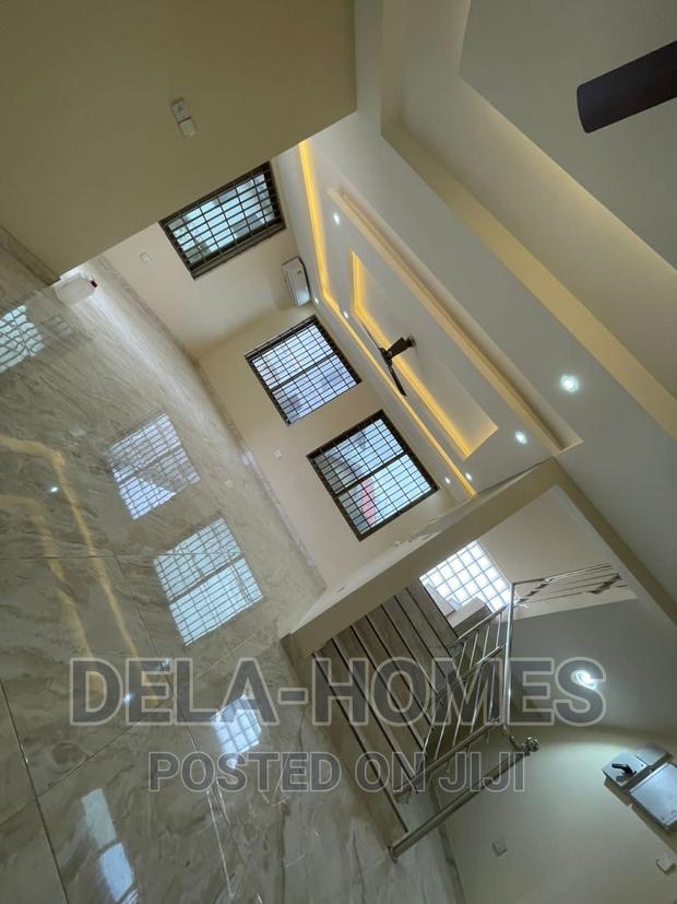 Three Bedroom Self Compound for Rent at Pantang. · Photo 2