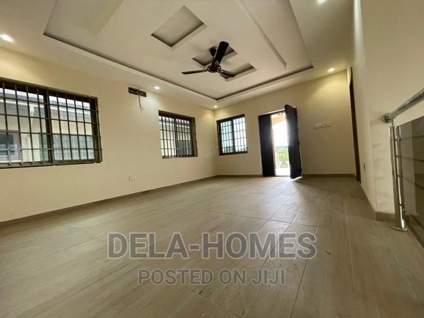 Three Bedroom Self Compound for Rent at Pantang. · Photo 3