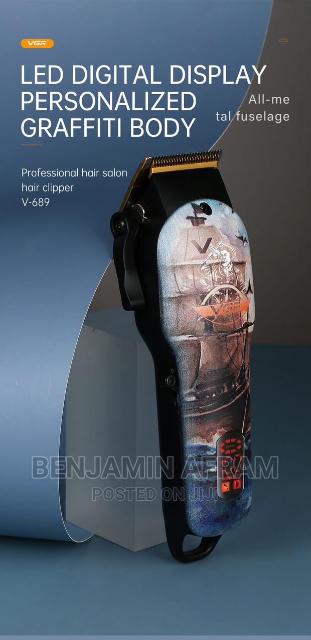 Rechargeable Digital VGR Hair Clippers · Photo 1