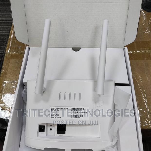 Universal Sim Router Hilink 300mbps 4G Lte · Photo 4