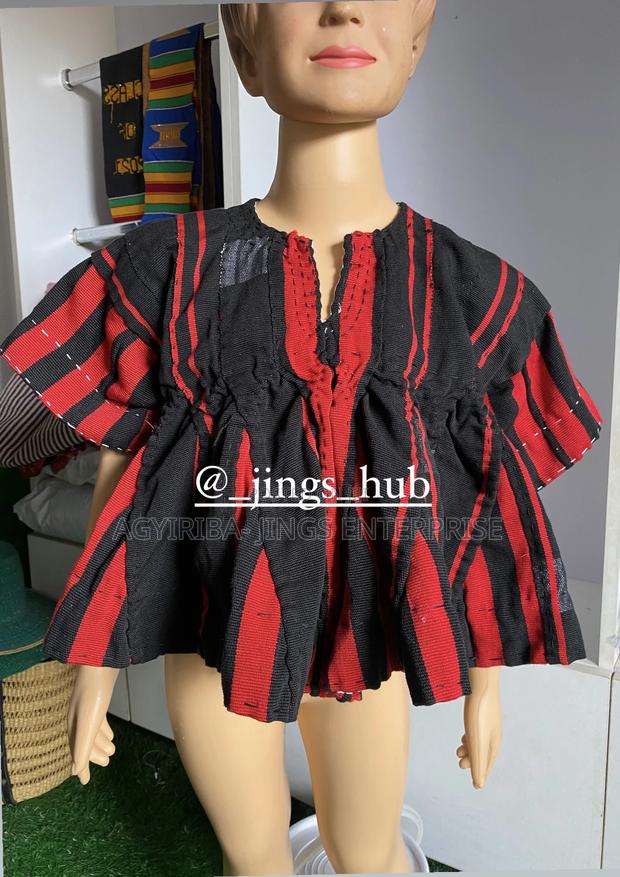 Kids Smock Tops · Photo 1