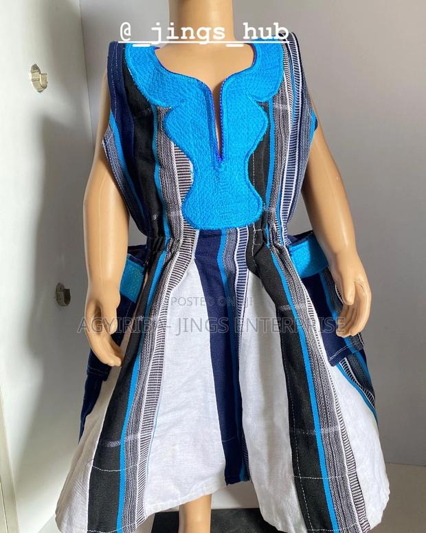 Kids Smock Dress · Photo 1