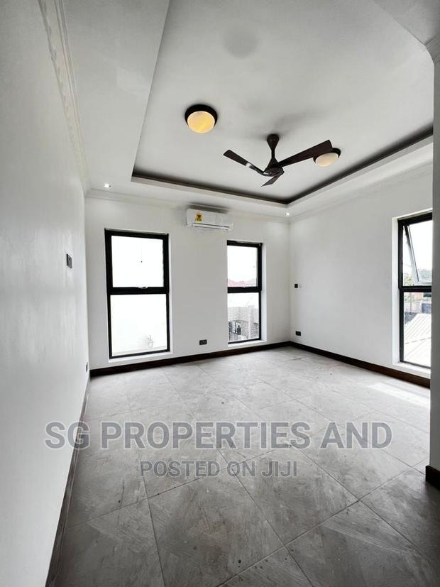 4bdrm Mansion in Ecobank, Spintex for sale · Photo 5