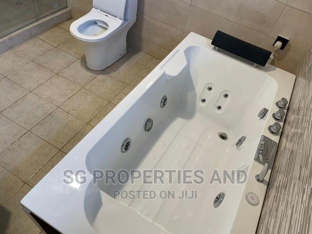 4bdrm Mansion in Community 18, Spintex for sale · Photo 8