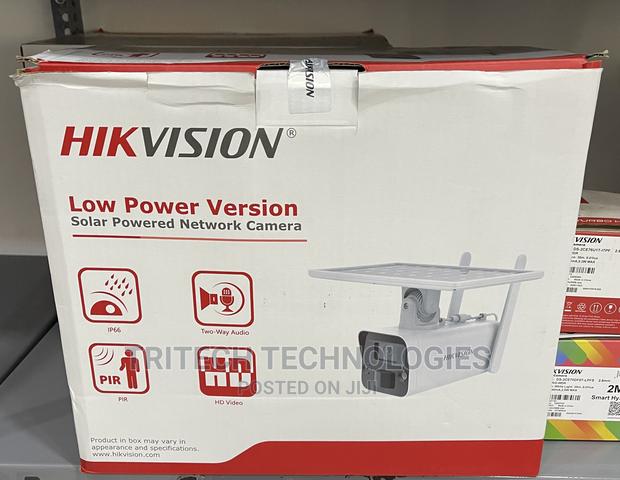 Hikvision 4mp 4g Solar-Powered Security Camera · Photo 1