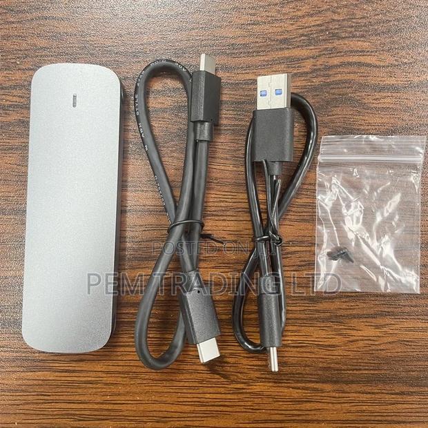 External SSD Case Enclosure · Photo 1