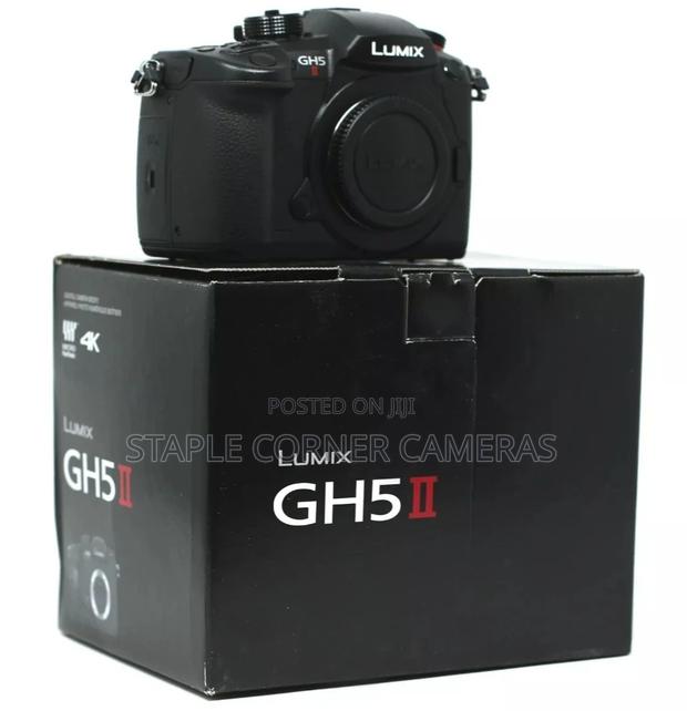 Panasonic Lumix GH5 II Mirrorless Camera With 12-60mm Lens · Photo 1