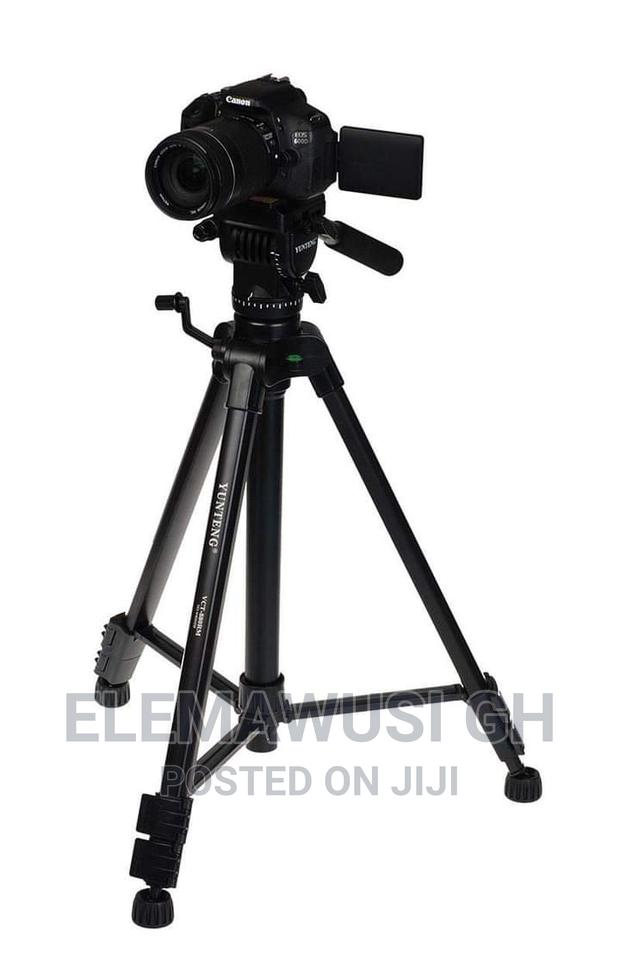 Yunteng VCT- 880 Tripod Stand. · Photo 2