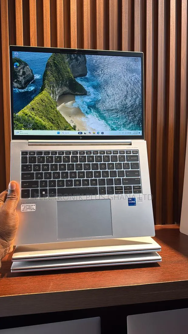 Laptop HP EliteBook 840 G9 16GB Intel Core i7 SSD 512GB · Photo 1